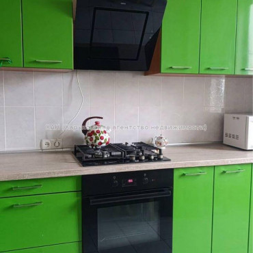 Продам квартиру, Александровский просп. , 2 кім., 64 м², капитальный ремонт 