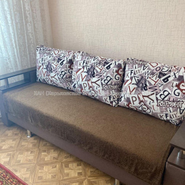 Продам квартиру, 2  ком., 47 м², косметический ремонт 