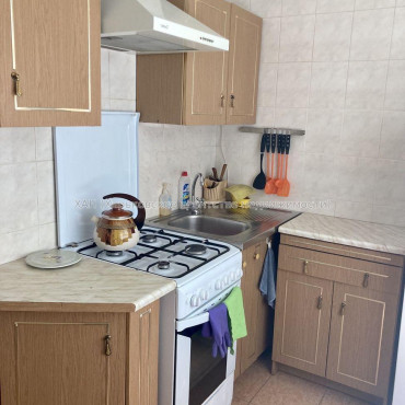 Продам квартиру, 2  ком., 47 м², косметический ремонт 