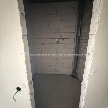 Продам квартиру, Фесенковская ул. , 1 кім., 20 м², без внутренних работ 