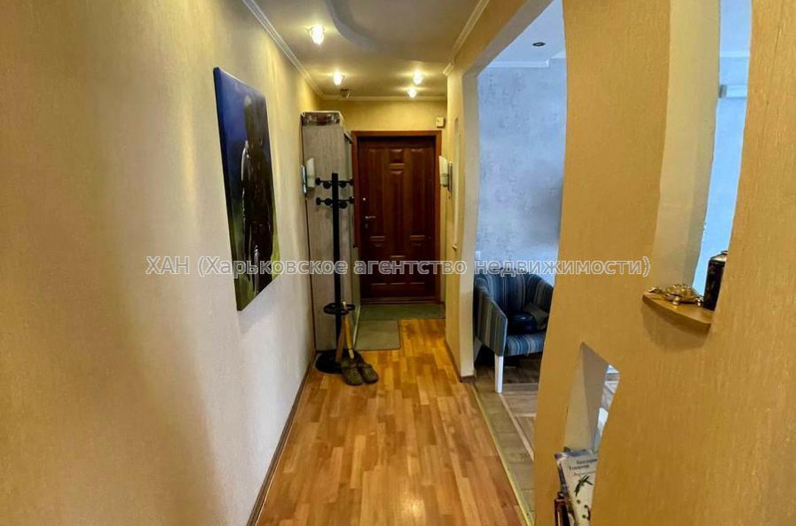 Продам квартиру, Деревянко ул. , 3Б , 3  ком., 65.20 м², капитальный ремонт 