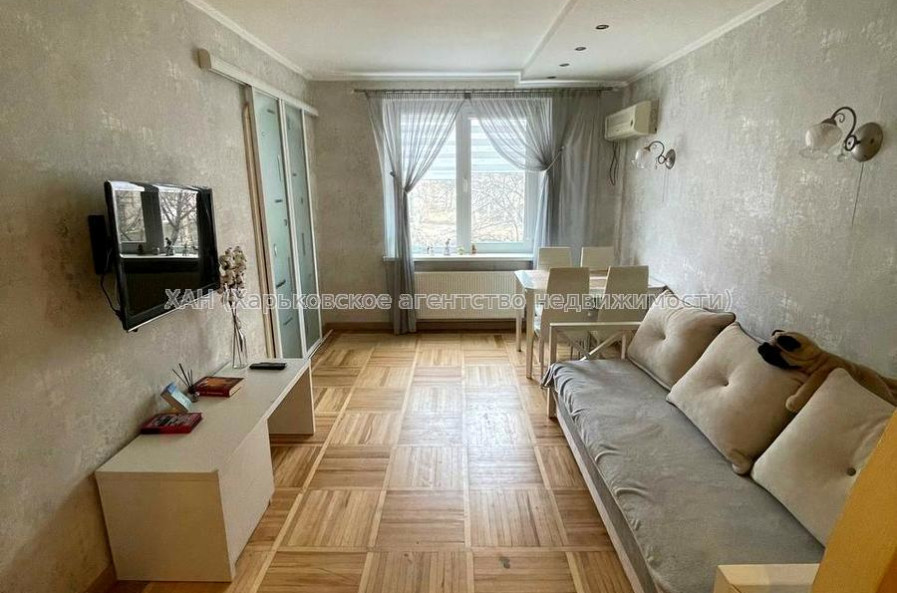 Продам квартиру, Деревянко ул. , 3Б , 3  ком., 65.20 м², капитальный ремонт 