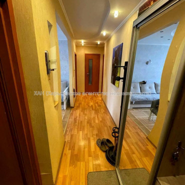 Продам квартиру, Деревянко ул. , 3Б , 3  ком., 65.20 м², капитальный ремонт 