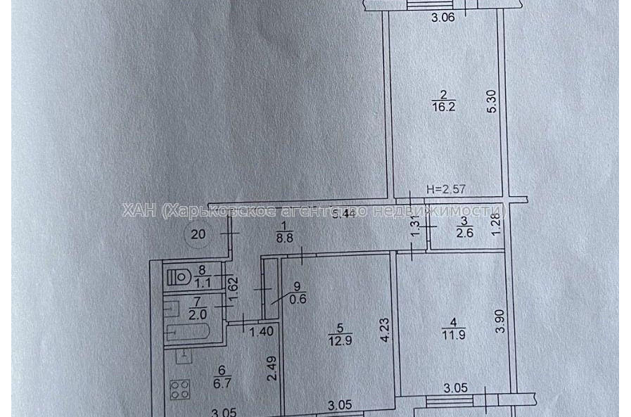 Продам квартиру, Ахсарова Энвера ул. , 3  ком., 67.60 м², советский ремонт 