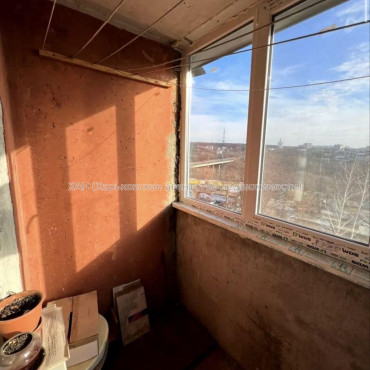 Продам квартиру, Ахсарова Энвера ул. , 3  ком., 67.60 м², советский ремонт 