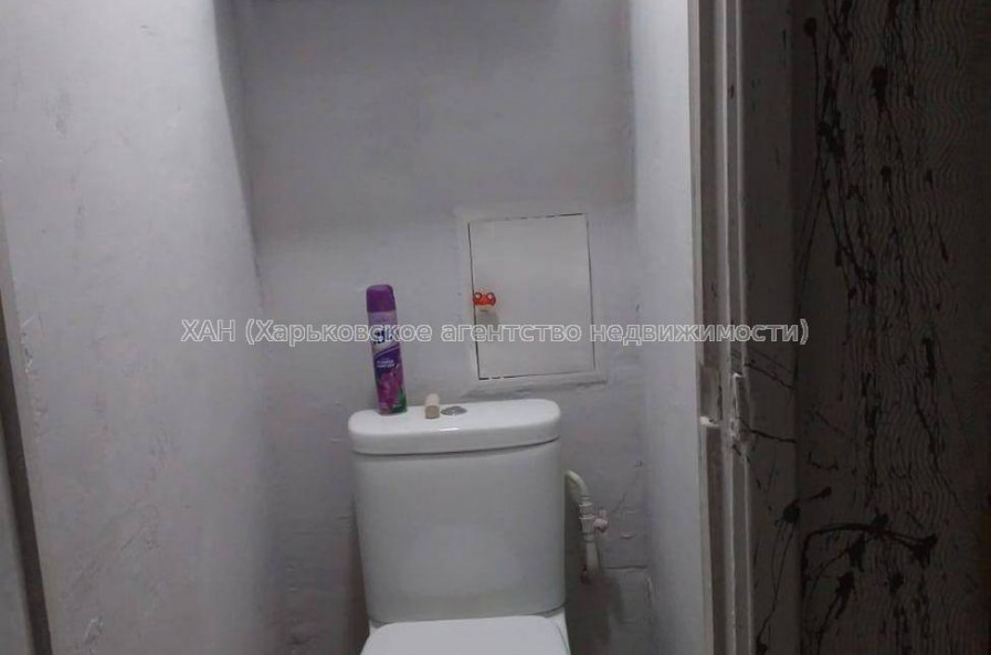 Продам квартиру, Михаила Комарова ул. , 1 кім., 30 м², косметический ремонт 