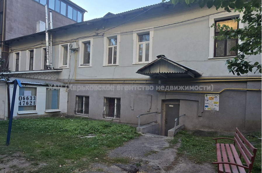 Продам квартиру, Малиновского ул. , 1  ком., 46 м², косметический ремонт 