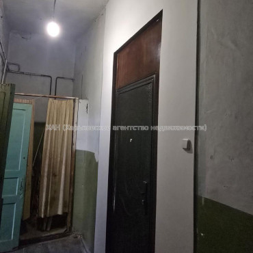 Продам квартиру, Малиновского ул. , 1  ком., 46 м², косметический ремонт 