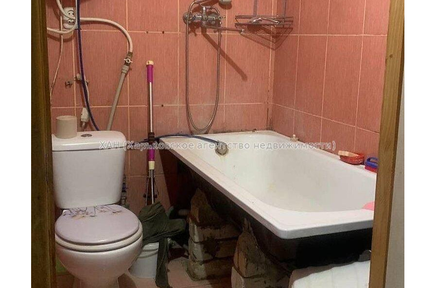 Продам квартиру, Камышева ул. , 1  ком., 13.20 м², советский ремонт 