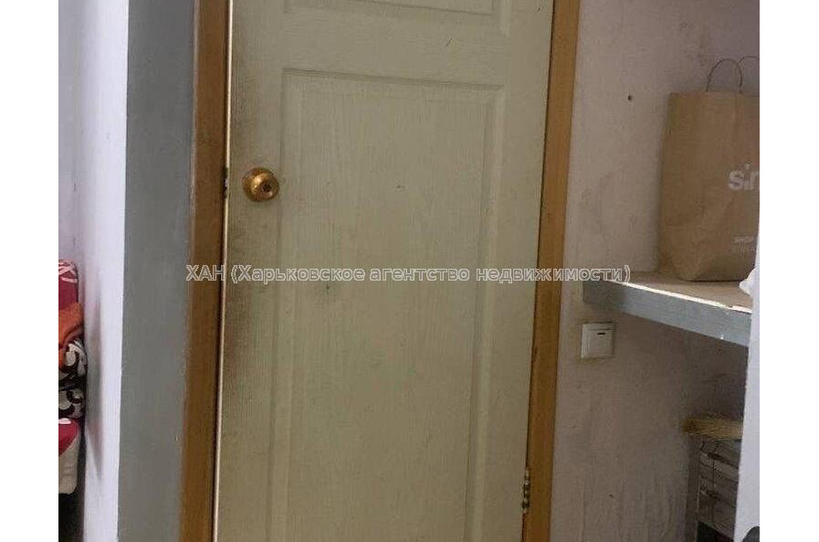 Продам квартиру, Камышева ул. , 1  ком., 13.20 м², советский ремонт 