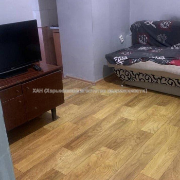 Продам квартиру, Камышева ул. , 1  ком., 13.20 м², советский ремонт 