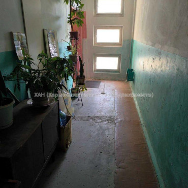 Продам квартиру, Людвига Свободы просп. , 1 кім., 29 м², косметический ремонт 