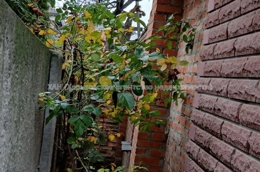 Продам будинок, Ирининская ул. , 80 м², 3 соток, советский ремонт 