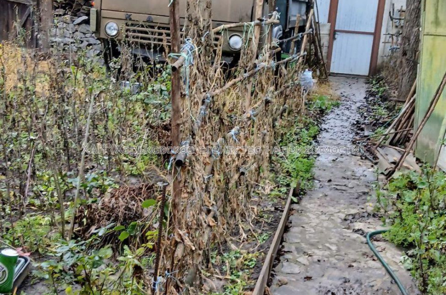 Продам будинок, Ирининская ул. , 80 м², 3 соток, советский ремонт 