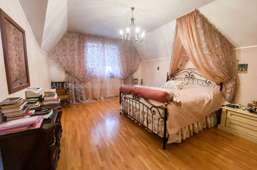 Продам будинок, Пригородный 5-й въезд , 501 м², 6 соток, капитальный ремонт 