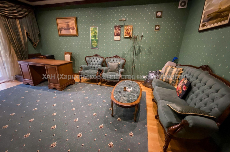 Продам будинок, Пригородный 5-й въезд , 501 м², 6 соток, капитальный ремонт 