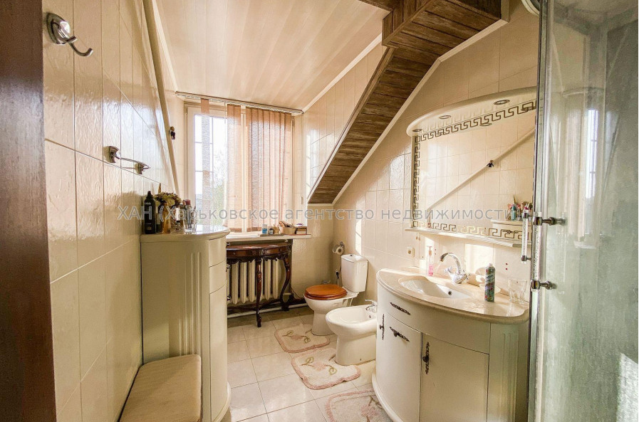 Продам будинок, Пригородный 5-й въезд , 501 м², 6 соток, капитальный ремонт 