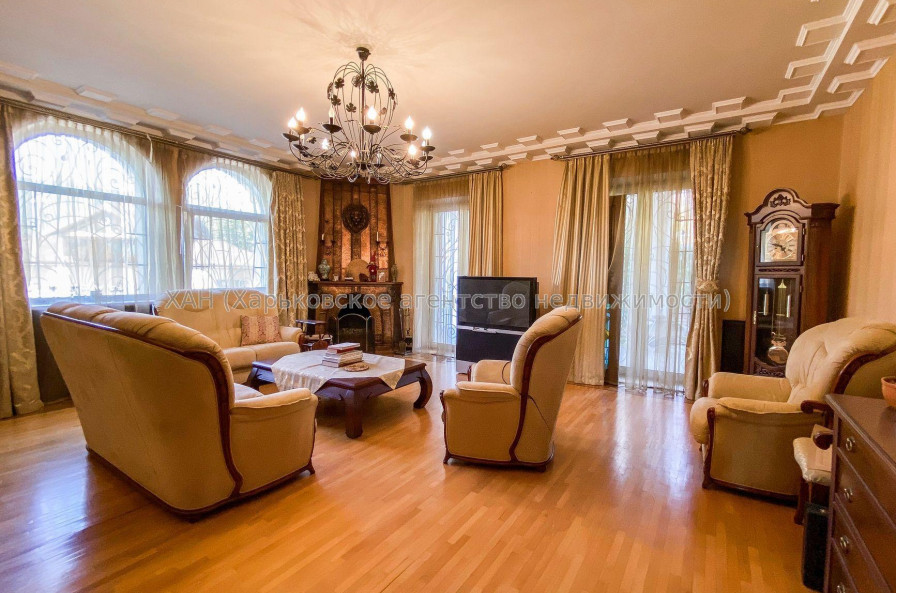 Продам будинок, Пригородный 5-й въезд , 501 м², 6 соток, капитальный ремонт 