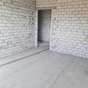 Продам квартиру, Шевченко ул. , 1 кім., 43.60 м², без отделочных работ 