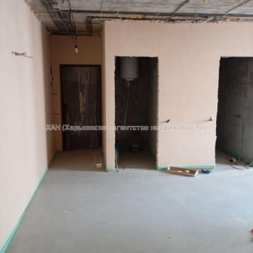 Продам квартиру, Мира ул. , 3 кім., 79 м², без отделочных работ 