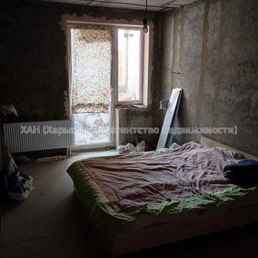 Продам квартиру, Мира ул. , 3 кім., 79 м², без отделочных работ 