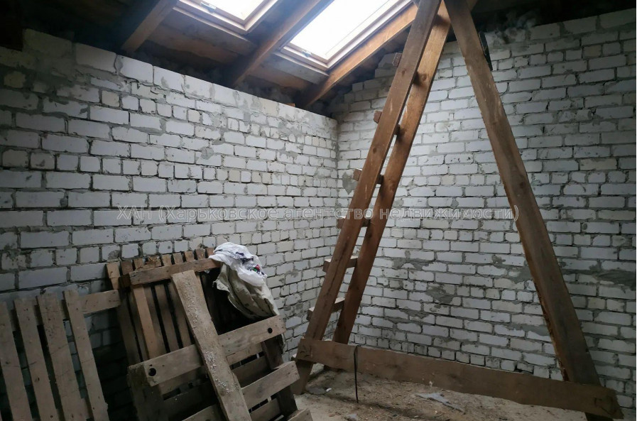 Продам будинок, Гагарина ул. , 300 м², 10 соток, без отделочных работ 