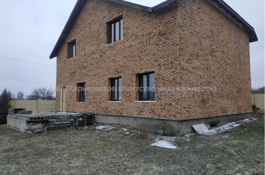 Продам будинок, Гагарина ул. , 300 м², 10 соток, без отделочных работ 