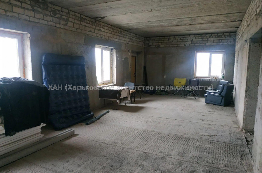 Продам будинок, Гагарина ул. , 300 м², 10 соток, без отделочных работ 