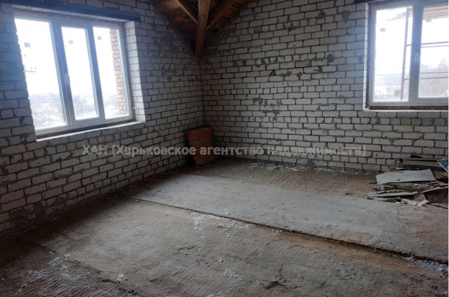 Продам будинок, Гагарина ул. , 300 м², 10 соток, без отделочных работ 