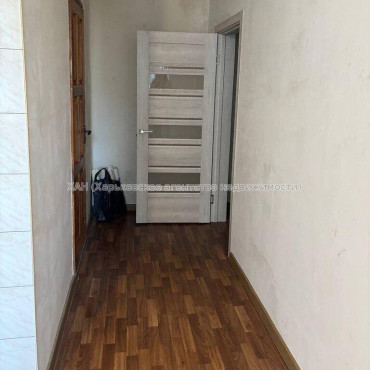 Продам квартиру, Соборности Украины ул. , 3 кім., 67.60 м², капитальный ремонт 