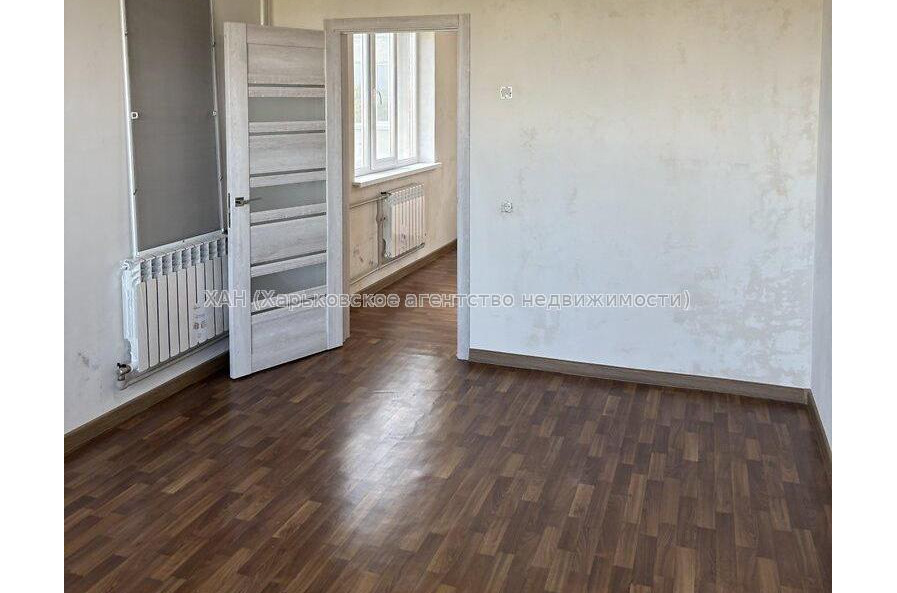 Продам квартиру, Соборности Украины ул. , 3 кім., 67.60 м², капитальный ремонт 