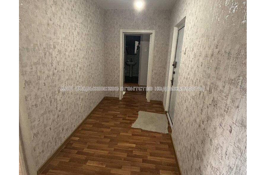 Продам квартиру, Соборности Украины ул. , 3 кім., 67.60 м², капитальный ремонт 