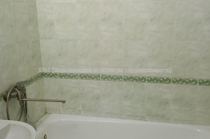 Продам квартиру, Кулиничевская ул. , 4 кім., 80 м², косметический ремонт 