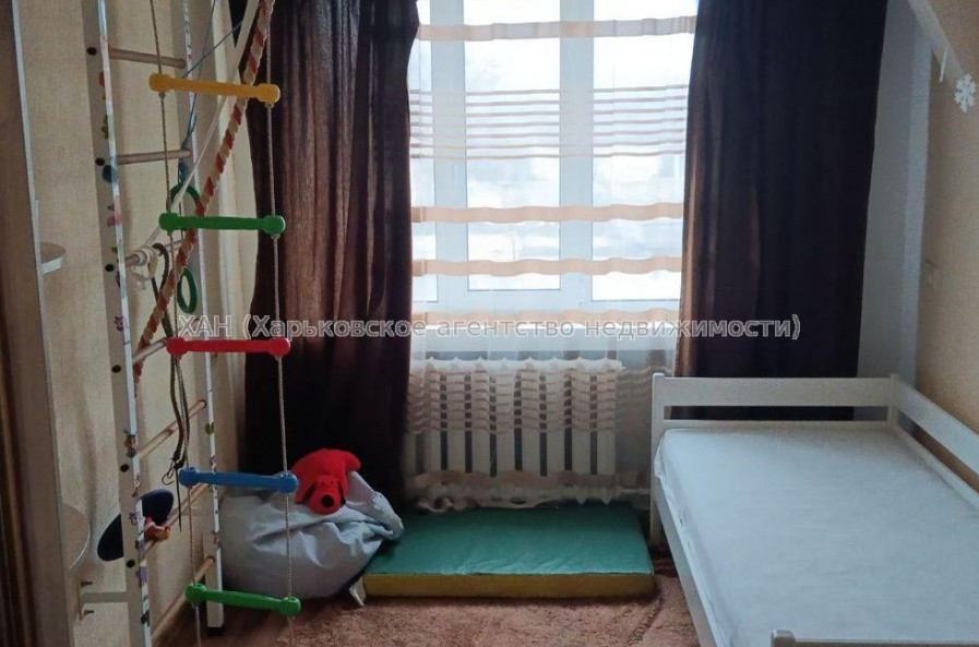 Продам квартиру, Кулиничевская ул. , 4 кім., 80 м², косметический ремонт 