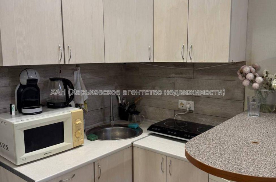 Продам квартиру, Салтовское шоссе , 1  ком., 21 м², советский ремонт 