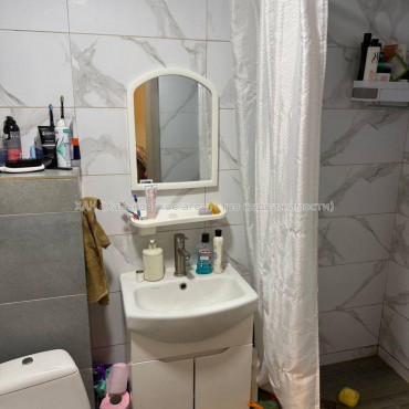 Продам квартиру, Салтовское шоссе , 1  ком., 21 м², советский ремонт 