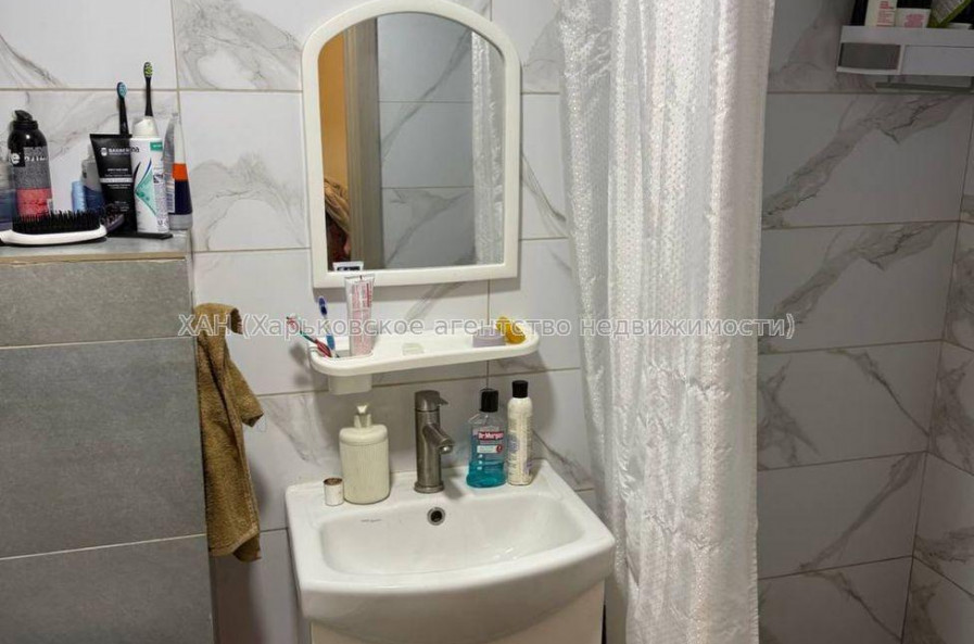 Продам квартиру, Салтовское шоссе , 1  ком., 21 м², советский ремонт 