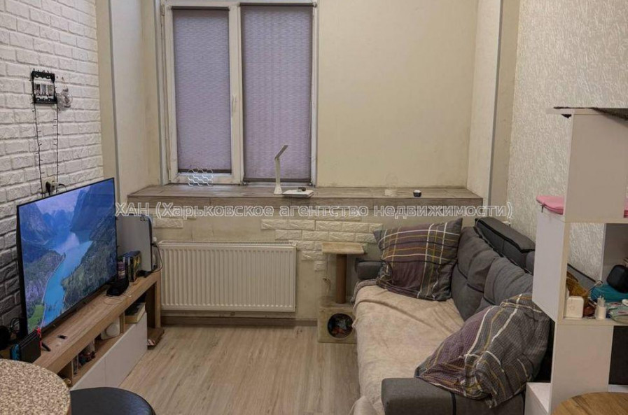 Продам квартиру, Салтовское шоссе , 1  ком., 21 м², советский ремонт 