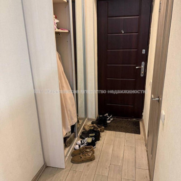 Продам квартиру, Салтовское шоссе , 1  ком., 21 м², советский ремонт 