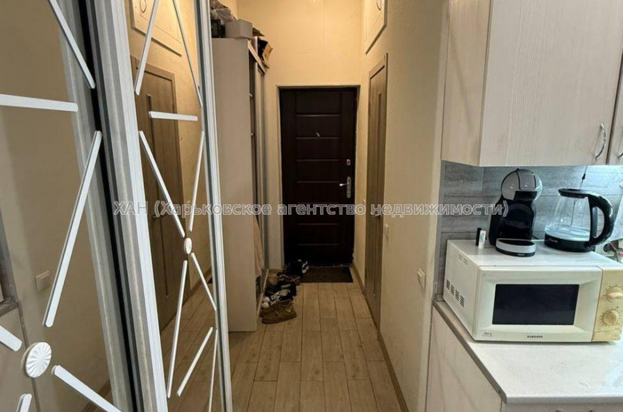 Продам квартиру, Салтовское шоссе , 1  ком., 21 м², советский ремонт 