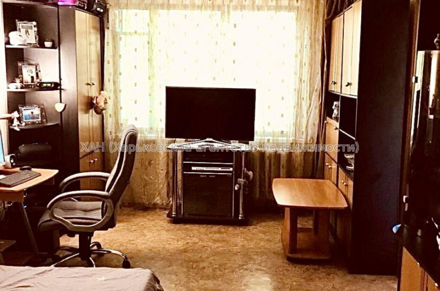 Продам квартиру, Салтовское шоссе , 3  ком., 57 м², советский ремонт 