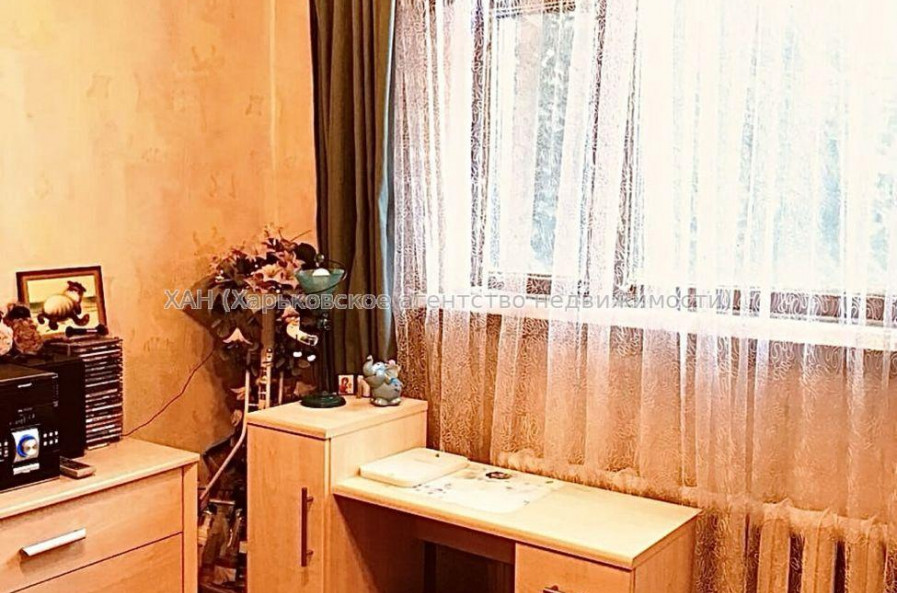 Продам квартиру, Салтовское шоссе , 3  ком., 57 м², советский ремонт 