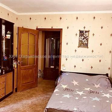 Продам квартиру, Салтовское шоссе , 3  ком., 57 м², советский ремонт 