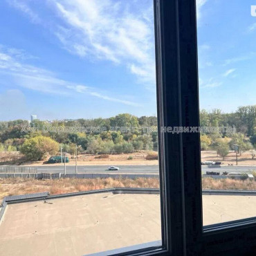 Продам квартиру, Борткевича ул. , 1  ком., 37 м², без ремонта 