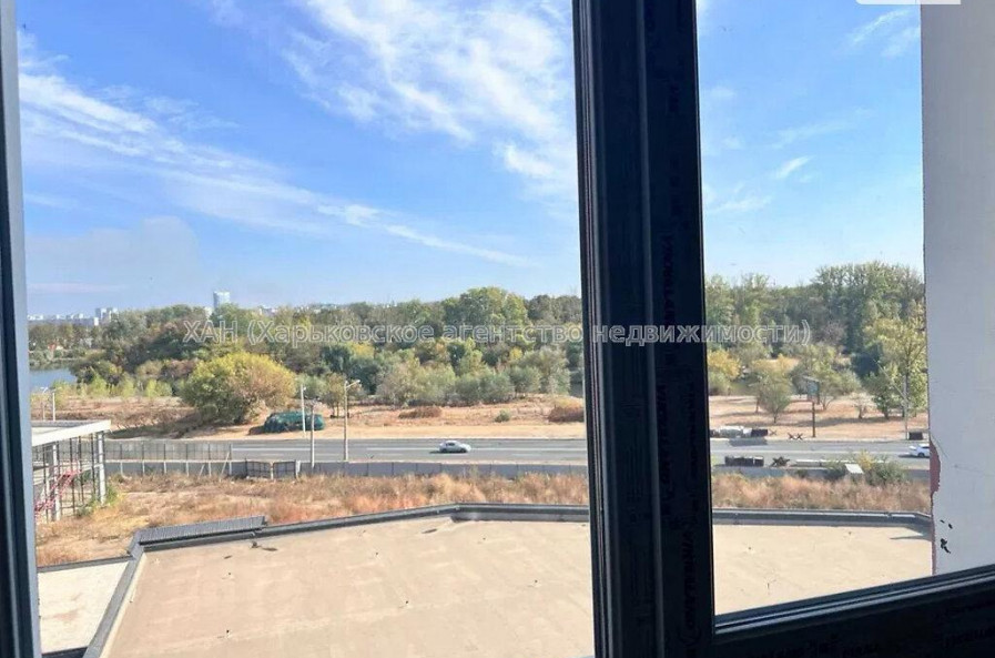 Продам квартиру, Борткевича ул. , 1  ком., 37 м², без ремонта 