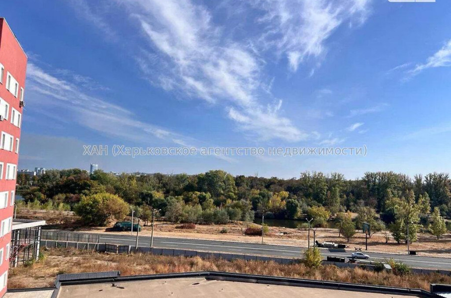 Продам квартиру, Борткевича ул. , 1  ком., 37 м², без ремонта 