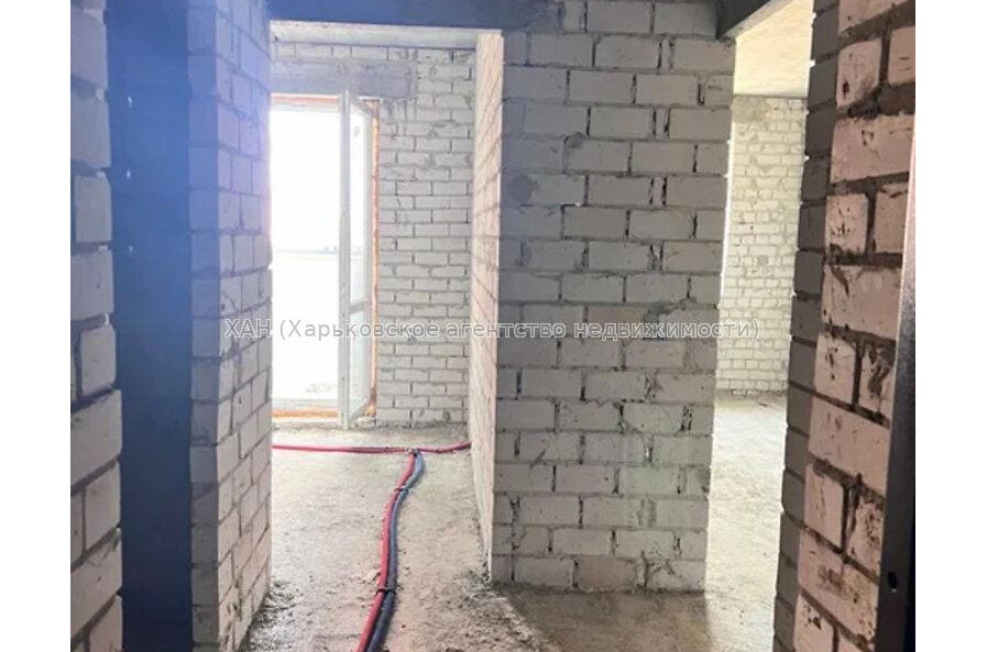 Продам квартиру, Борткевича ул. , 1  ком., 37 м², без ремонта 