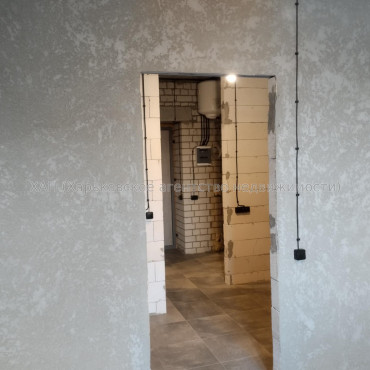 Продам квартиру, Авиахимическая ул. , 7 , 1 кім., 20.70 м², частичный ремонт 