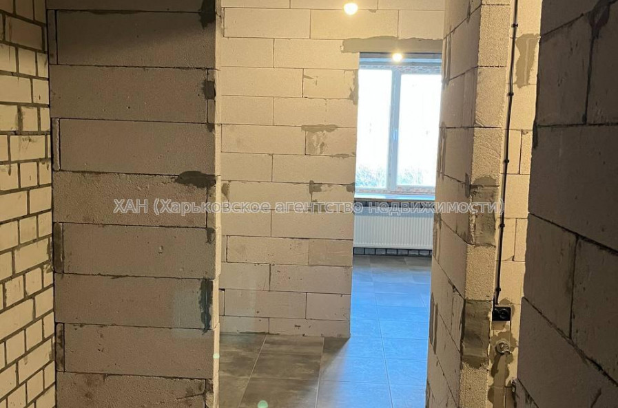 Продам квартиру, Авиахимическая ул. , 7 , 1 кім., 20.70 м², частичный ремонт 