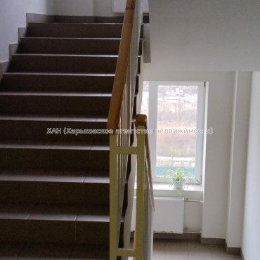 Продам квартиру, Веселая ул. , 1 кім., 20 м², частичный ремонт 